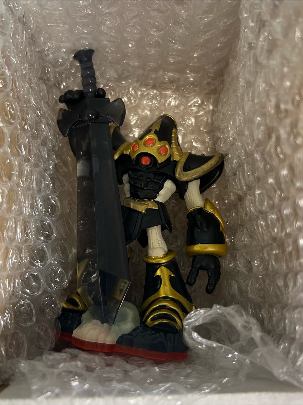 Skylanders Trap Team Krypt King Character - Picture 11 of 12